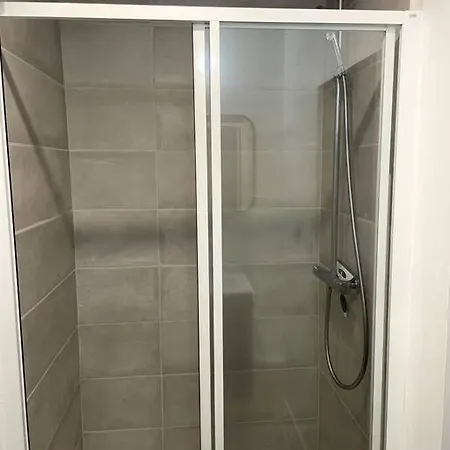 - Centre Apartman *